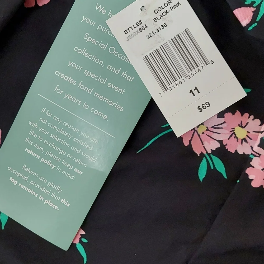 NWT B. Smart Black Dress with Pink Floral Design ~sz 11 - Picture 7 of 7